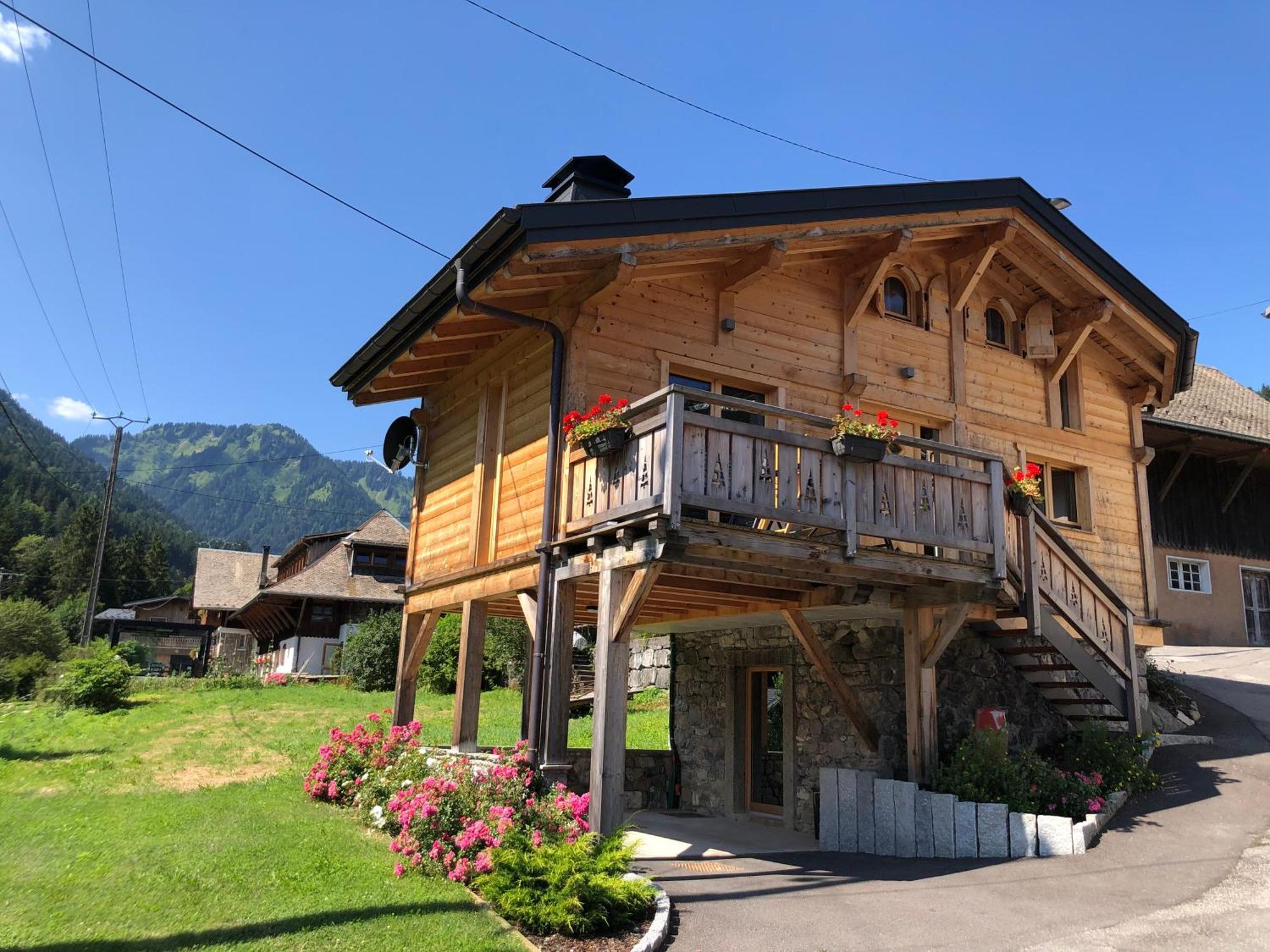 Chalet Cosy Et Moderne Vue Montagnes Seytroux Eksteriør bilde
